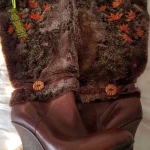 VINTAGE Miss Sixty Fur flower embroidered boots